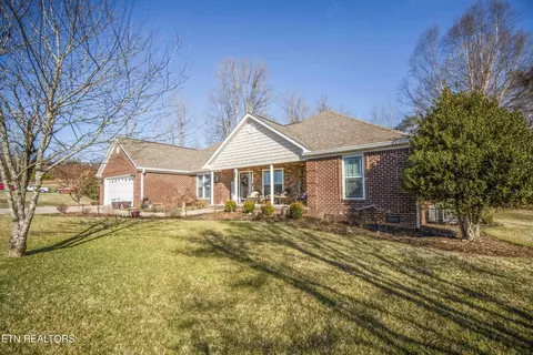 174 Spring Cove Ln, Spring City, TN 37381