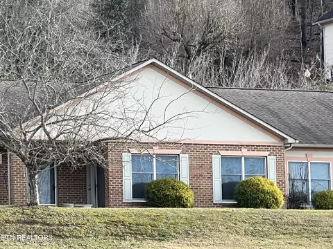 3004 Brentwood Ct, Kingston, TN 37763