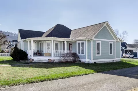 124 Trillium Dr, Andersonville, TN 37705