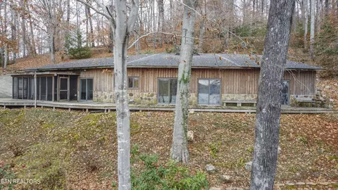 317 Kirkham Dr, Rockwood, TN 37854