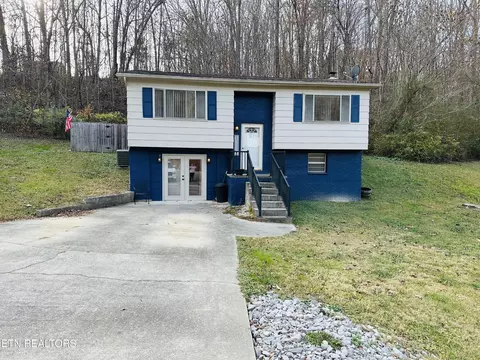 119 Happy Hollow Rd, Harriman, TN 37748