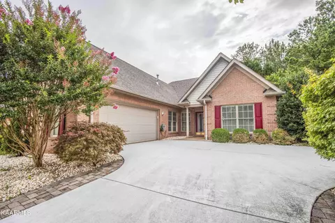 530 Timberline Dr, Lenoir City, TN 37772