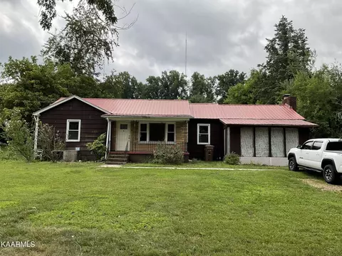 1104 Glenoaks Dr, Knoxville, TN 37918
