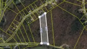 30 Lakecrest Dr, Harriman, TN 37748