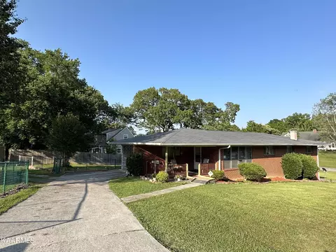 4025 Belvoir Pines Drive Dr, Chattanooga, TN 37412