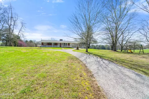 49064910 Kingston Hwy, Lenoir City, TN 37771