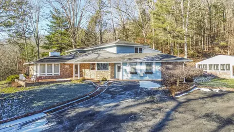 151 Buena Vista Ln, Harriman, TN 37748