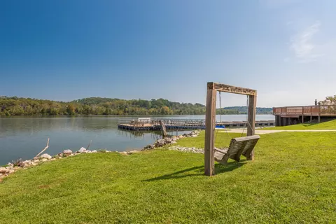 446 Charleston Lighthouse, Loudon, TN 37774 photo 11