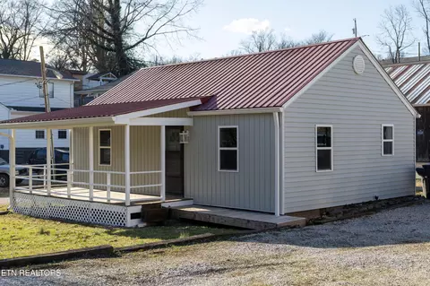 3543 NE Kenilworth Ln, Knoxville, TN 37914