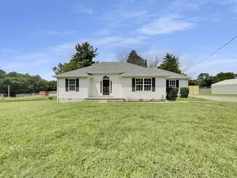 336 Royal Garden Dr, Murfreesboro, TN 37130