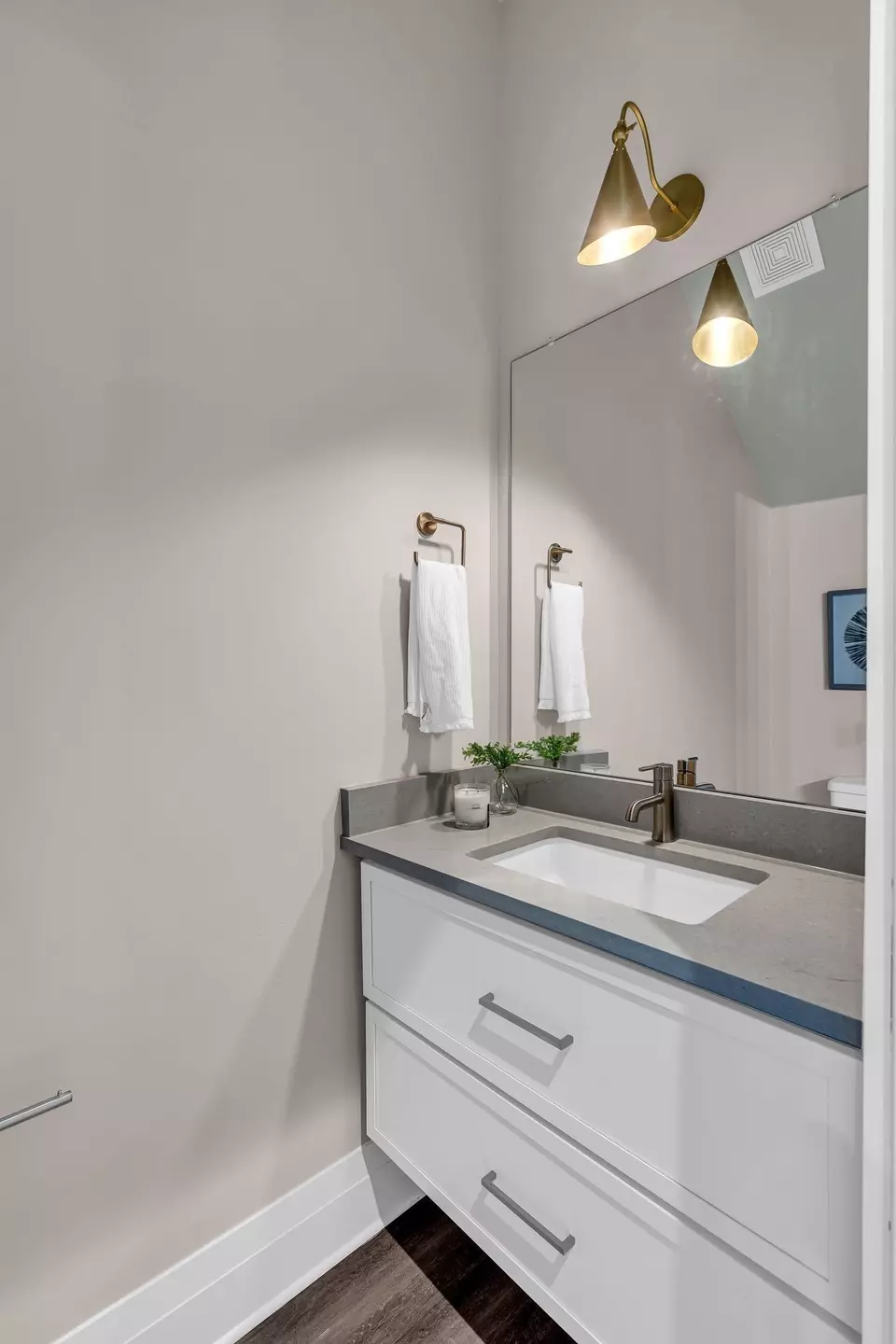 Bath - 1050 Noble Loop #29, Nashville, TN 37211 photo 1 of 6