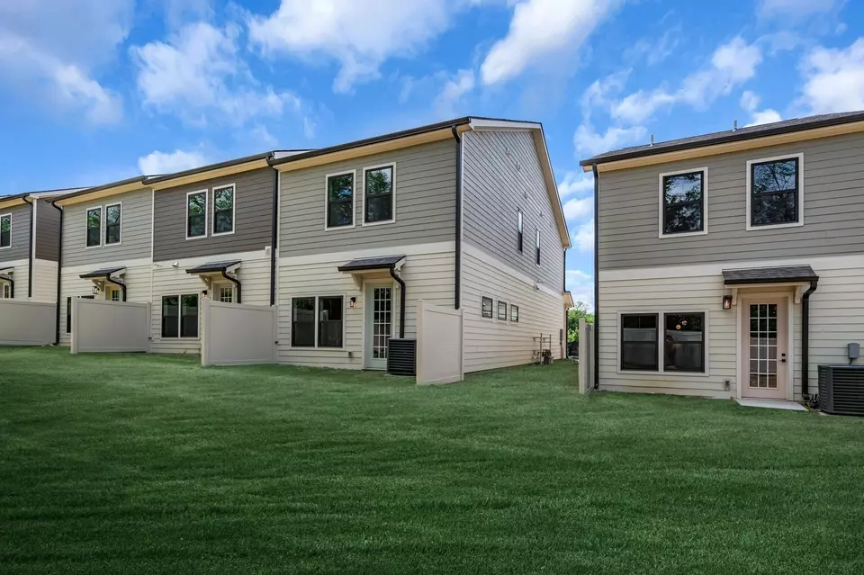 Exterior - 1050 Noble Loop #29, Nashville, TN 37211 photo 8 of 9