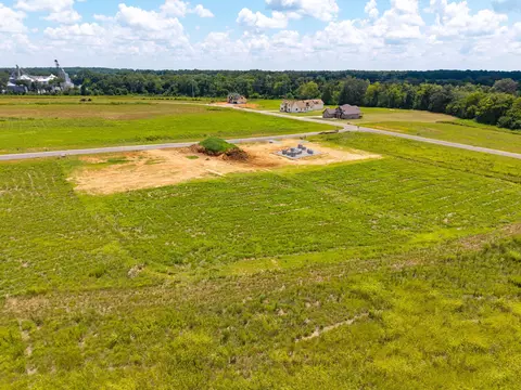 2114 Chivalry Way, Clarksville, TN 37040