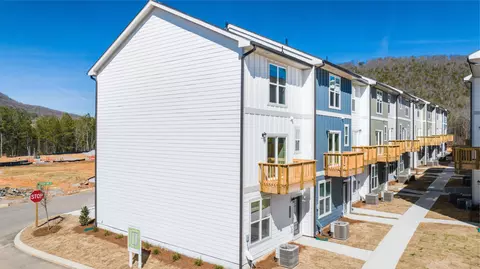 212 Asbury Oak Ln, Chattanooga, TN 37419