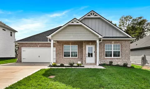 922 Vendue Ave, Clarksville, TN 37042