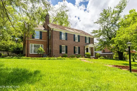 3800 Glenfield Dr, Knoxville, TN 37919
