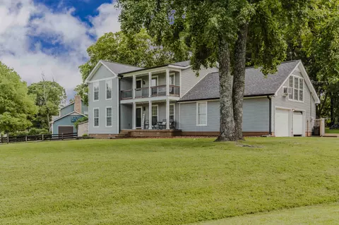 101 Meadow Ct, Hendersonville, TN 37075