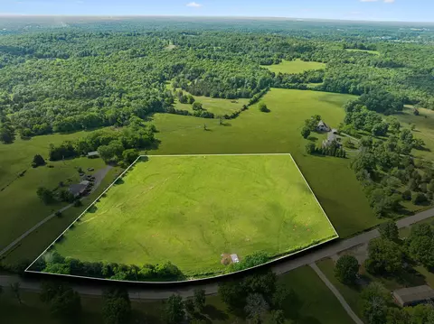 2 Joe Peay Rd, Spring Hill, TN 37174