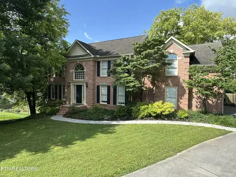 1800 Swinford Ct, Knoxville, TN 37922