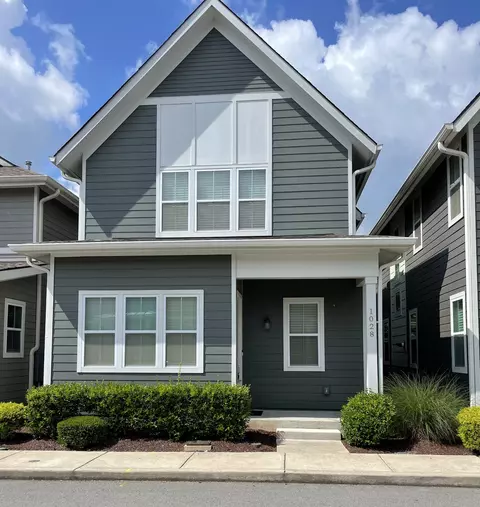 1028 Treaty Oaks Dr, Nashville, TN 37209