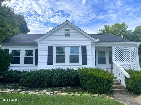 206 Doughty Dr, Knoxville, TN 37918