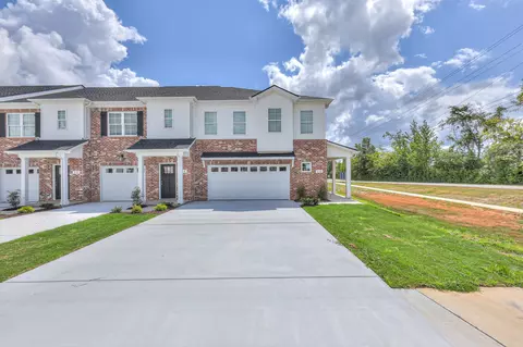 36 Hardwood Rd, Tullahoma, TN 37388