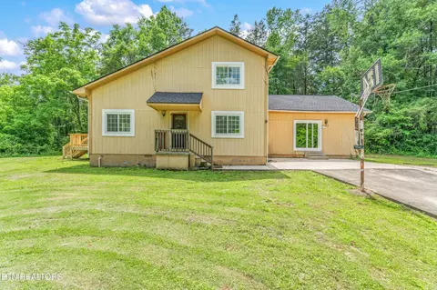 3781 Sugar Grove Vly, Harriman, TN 37748