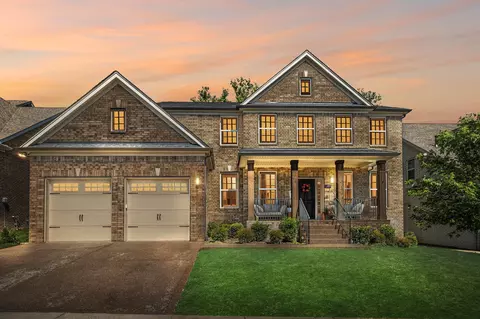 9015 Grayson Cir, Mount Juliet, TN 37122