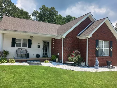 114 Laveta Ln, Camden, TN 38320