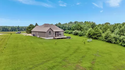 Exterior - 1372 Tidwell Switch Rd, Dickson, TN 37055 photo 7 of 7