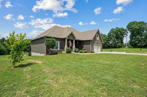 Exterior - 1372 Tidwell Switch Rd, Dickson, TN 37055 photo 3 of 7
