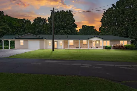 199 Dogwood Dr, Erin, TN 37061