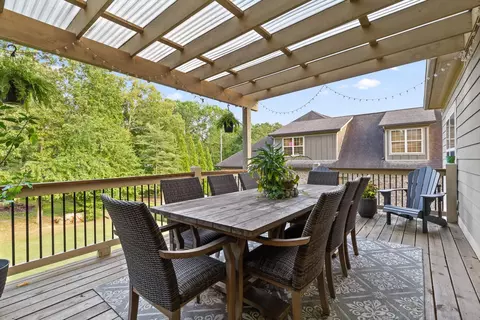 Exterior - 2956 Reflection Ln, Ooltewah, TN 37363 photo 9 of 25