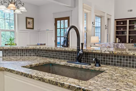 Kitchen - 2956 Reflection Ln, Ooltewah, TN 37363 photo 7 of 8