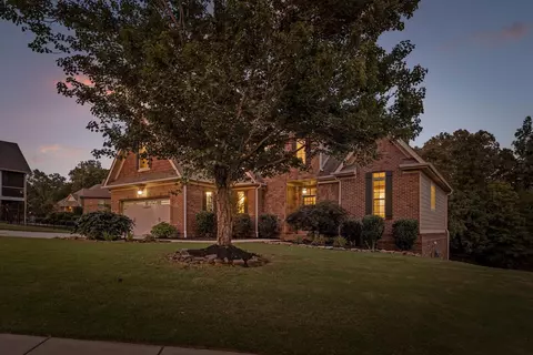 Exterior - 2956 Reflection Ln, Ooltewah, TN 37363 photo 5 of 25