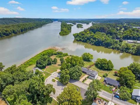 View/Area - 108 Petty St, Dover, TN 37058 photo 7 of 14