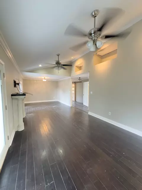 Living - 108 Petty St, Dover, TN 37058 photo 3 of 5
