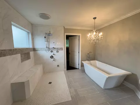 Bath - 108 Petty St, Dover, TN 37058 photo 2 of 3