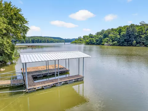 View/Area - 108 Petty St, Dover, TN 37058 photo 3 of 14