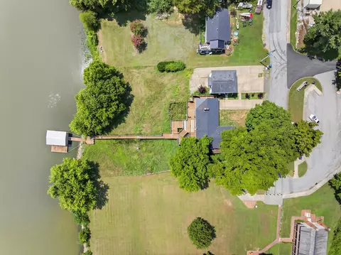 View/Area - 108 Petty St, Dover, TN 37058 photo 5 of 14