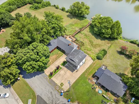 View/Area - 108 Petty St, Dover, TN 37058 photo 8 of 14