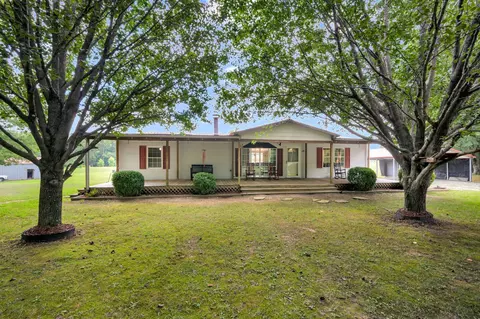 639 Pruett Rd, Dickson, TN 37055