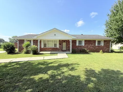 417 Shadowlawn St, Mcminnville, TN 37110