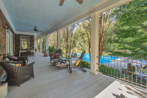 Exterior - 94 Oak Shadow Dr, Loretto, TN 38469 photo 6 of 19