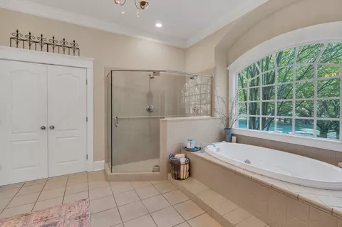 Bath - 94 Oak Shadow Dr, Loretto, TN 38469 photo 2 of 12