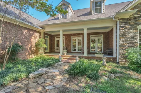 Exterior - 94 Oak Shadow Dr, Loretto, TN 38469 photo 9 of 19