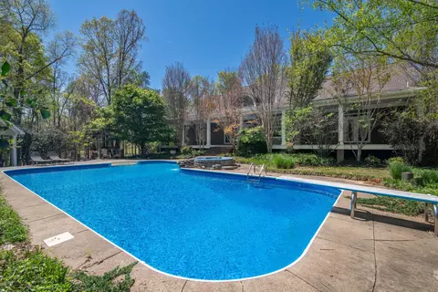 Exterior - 94 Oak Shadow Dr, Loretto, TN 38469 photo 2 of 19