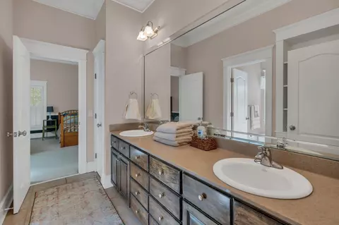 Bath - 94 Oak Shadow Dr, Loretto, TN 38469 photo 5 of 12