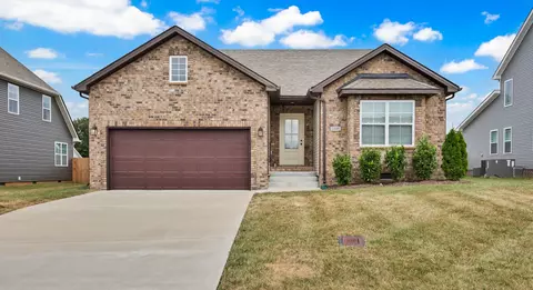 1369 Harmon Ln, Clarksville, TN 37042