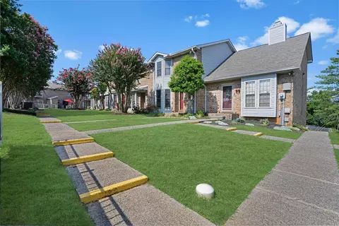 11 Magnolia Sq, Clarksville, TN 37043